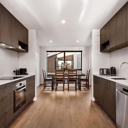 Stylish Brand New Sunny 3Bdrm 3Bth Garage Sleeps 6 Διαμέρισμα Κράισττσερτς Εξωτερικό φωτογραφία