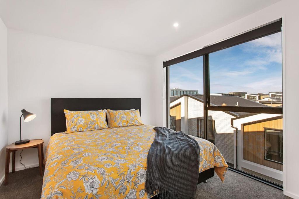 Stylish Brand New Sunny 3Bdrm 3Bth Garage Sleeps 6 Διαμέρισμα Κράισττσερτς Εξωτερικό φωτογραφία